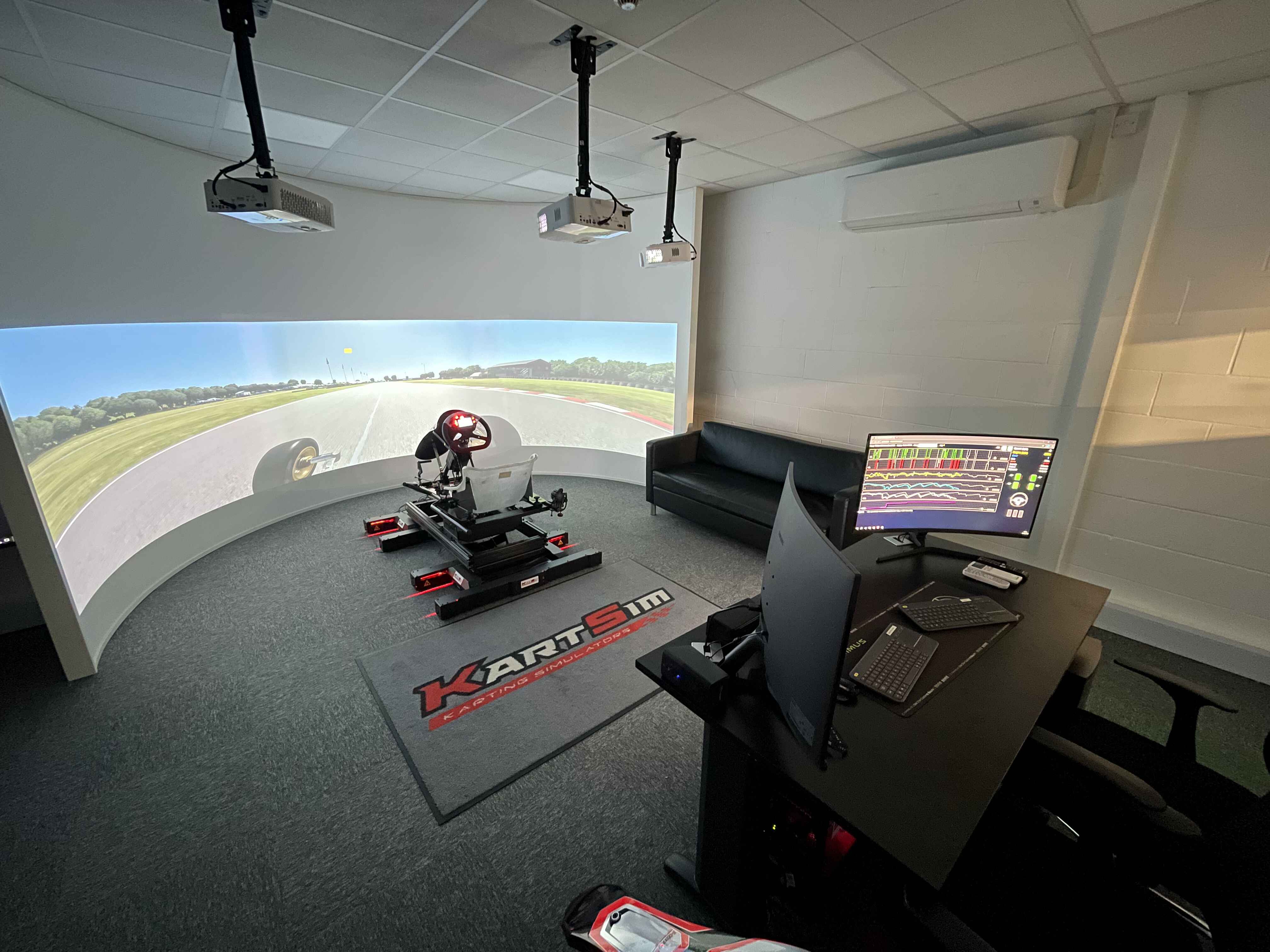 Coaching professionnel sur simulateur sur site (journée complète)